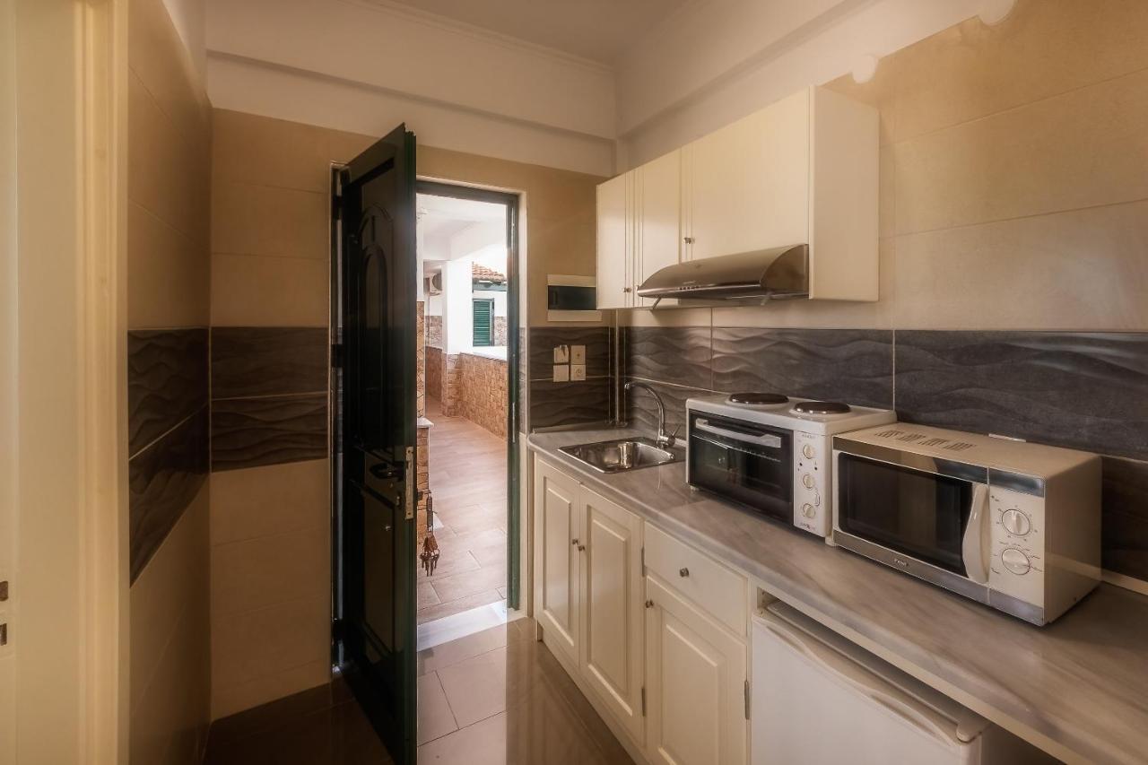 Chandris Apartments Kavos Exterior photo